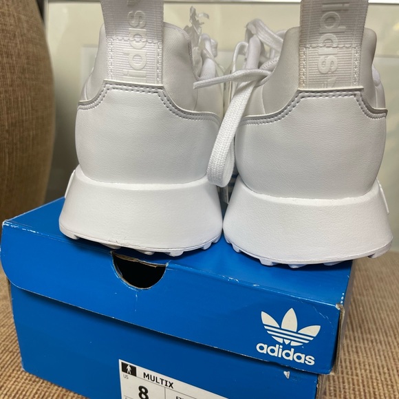 Brand new men’s size 8 adidas sneakers - Picture 2 of 4